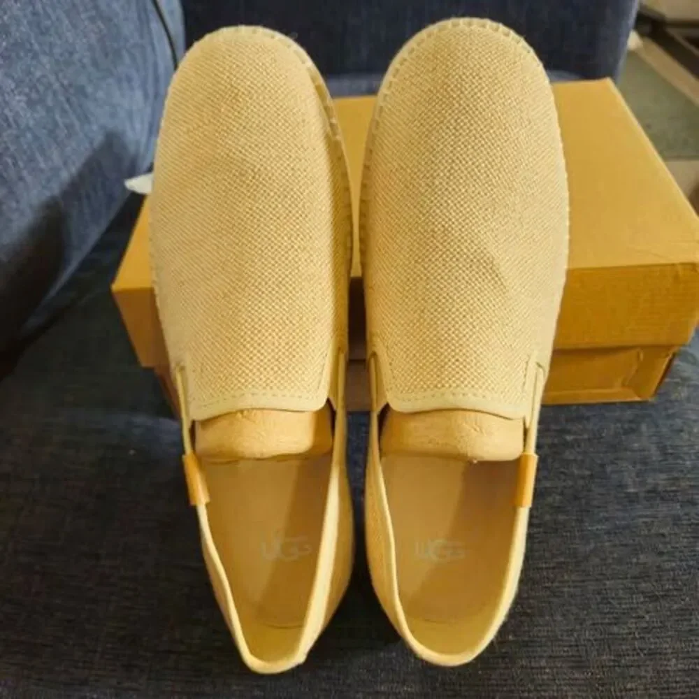 UGG Cali Low Canvas Men’s Slip-On Shoes Size 10 Natural Beige